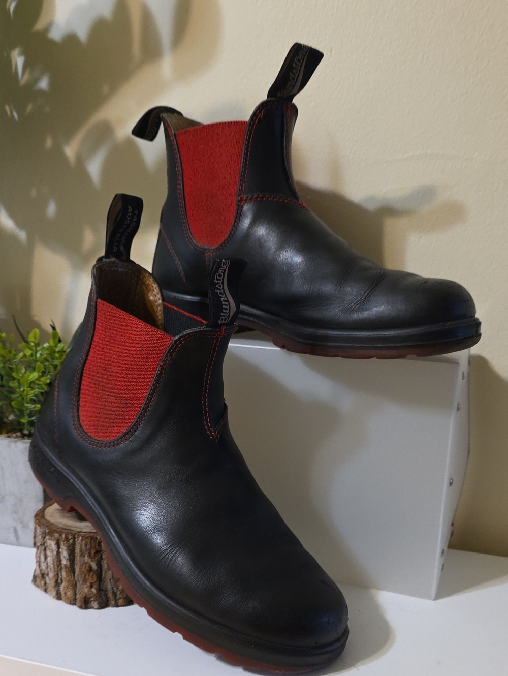 BLUNDSTONE #1316 Heritage Black Red - 6 AUS